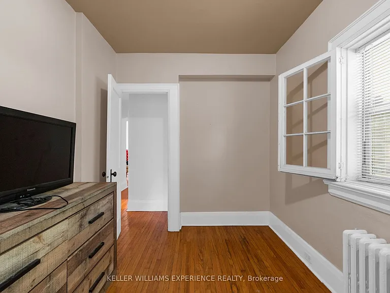 101 Clapperton St #7 — Photo 15