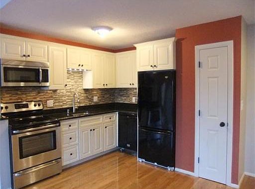 1st image of 160 Burkhall St Unit 202