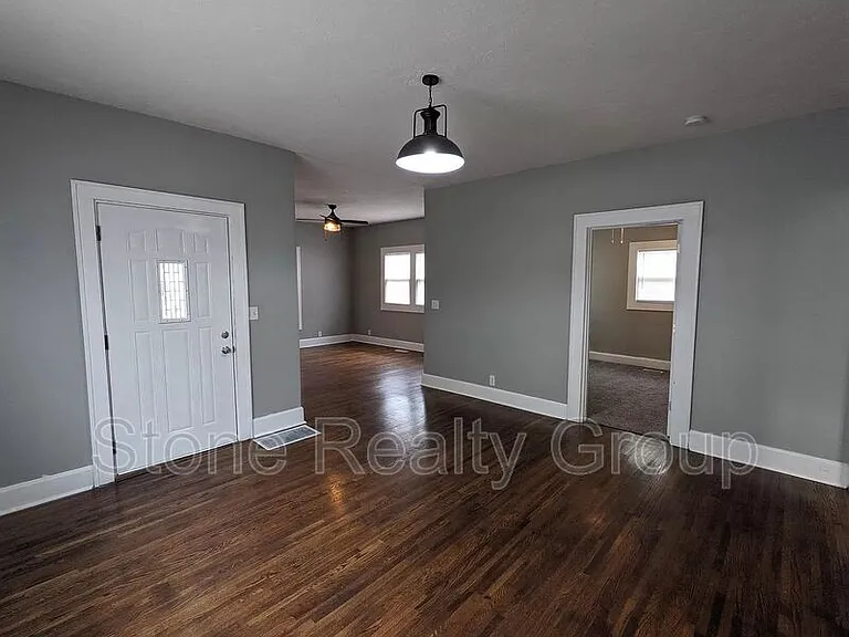 2525 N 12th St — Photo 2