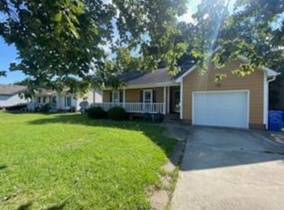 525 Jennings Farm Rd, Fayetteville, NC 28314