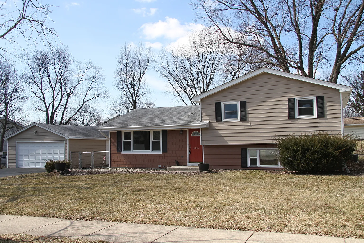 6104 Puffer Rd photo 1