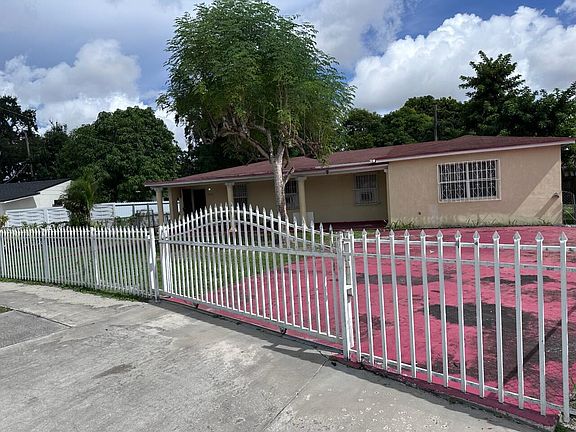 2nd image of 9229 NW 33RD AVE Road