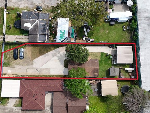 3rd image of 409 Robert Lee Rd