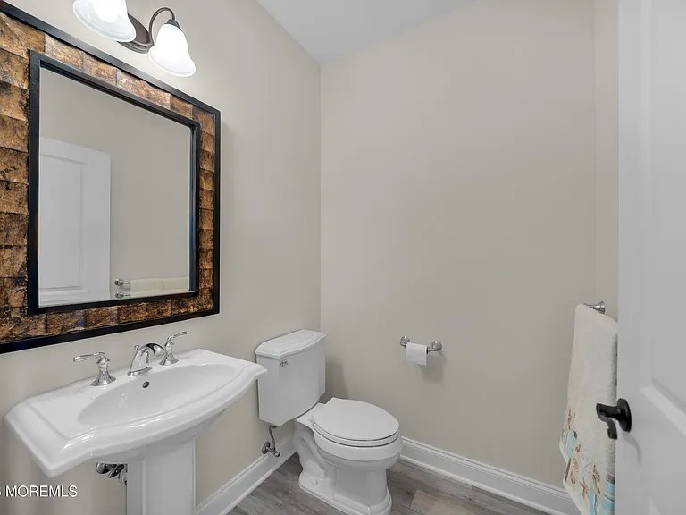 302 Villa Dr — Photo 24