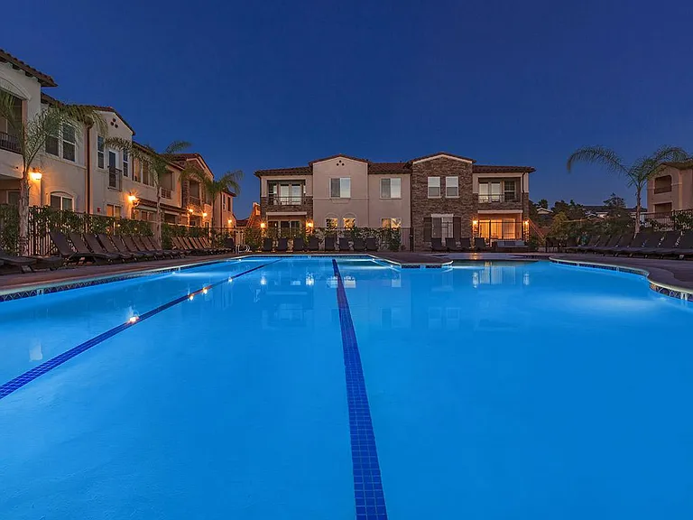 Avia La Jolla — Photo 114