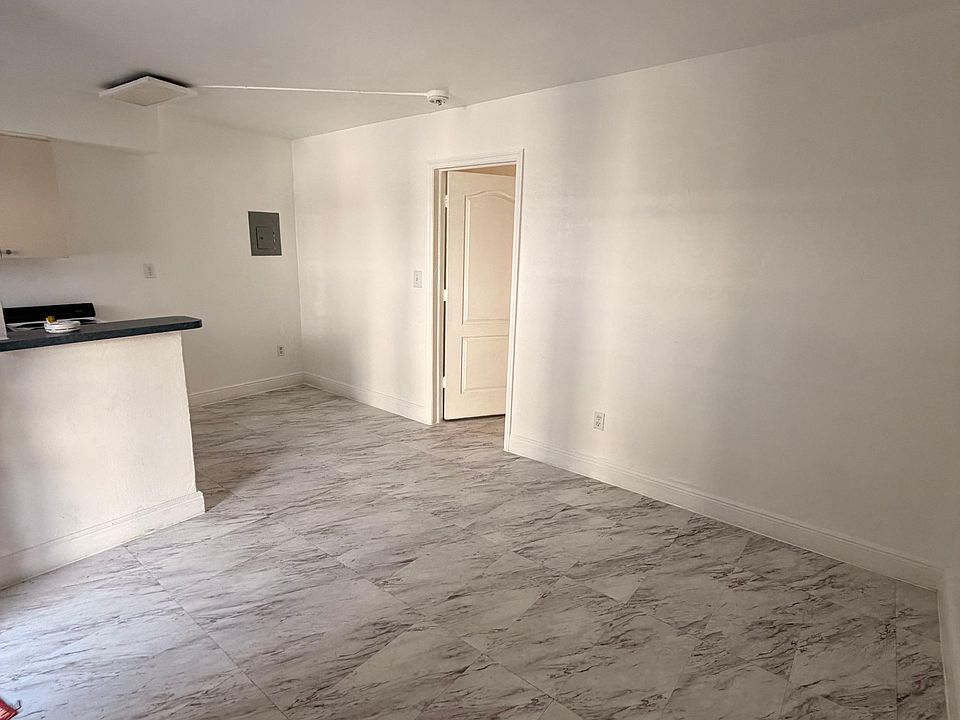 1st image of 154 W 26th St #2