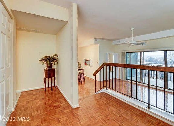 2nd image of 130 Roberts Ln APT 400
