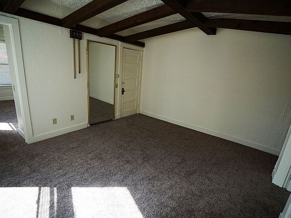 5th image of 17 S Hancock St APT 2