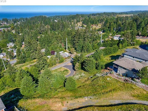 5th image of 6894 Pacific Terrace Loop