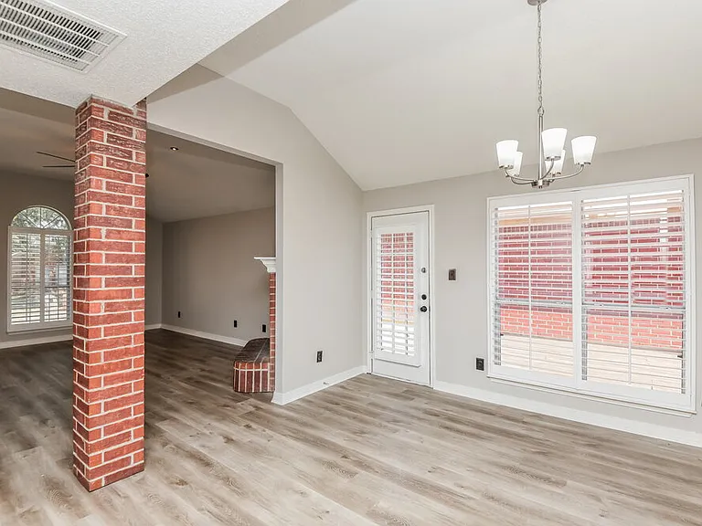 7007 Rovato Dr — Photo 5