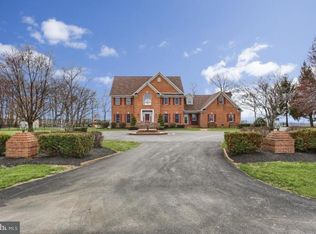 275 Elm Rd, Lititz, PA 17543