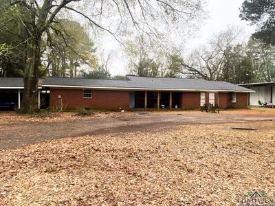 106 E Tuttle Rd, White Oak, TX, 75693