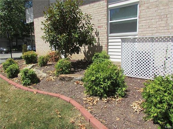 2nd image of 10091 Sakura Dr APT A
