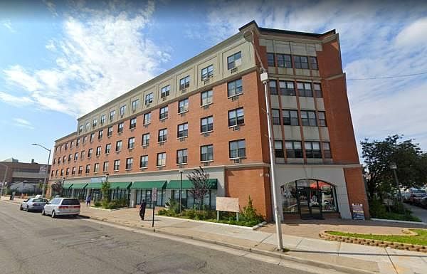 1st image of 40 W Columbia St APT 407