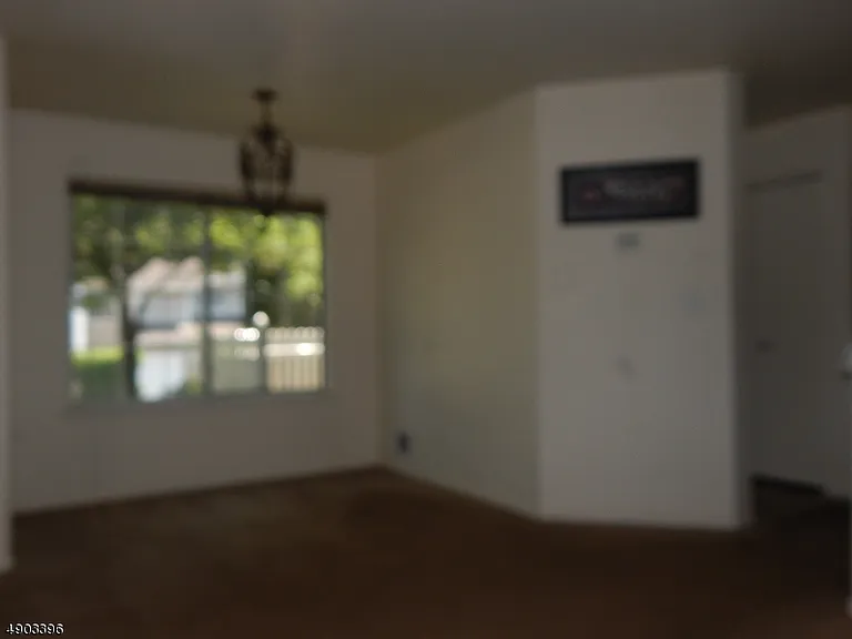 9 Pendleton Ct — Photo 3