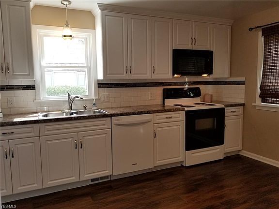 Newly Remodeled Kitchen