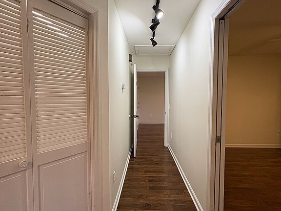 5th image of 2223 Reidhurst Dr #2223