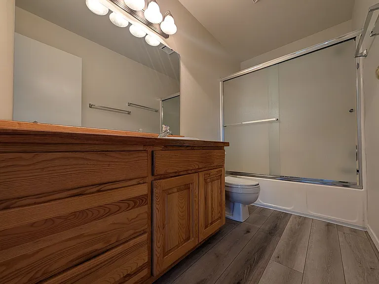 686 Oakdale Ave — Photo 13