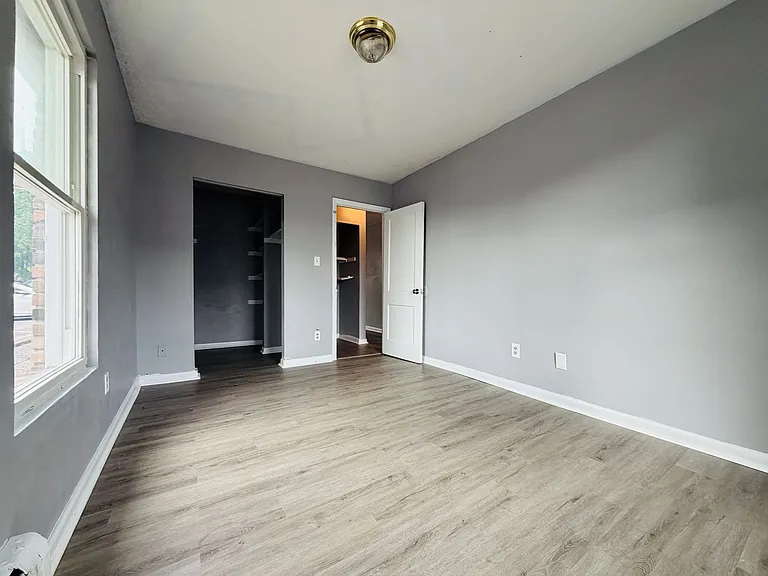 Cedar Chase Apartments — Photo 23