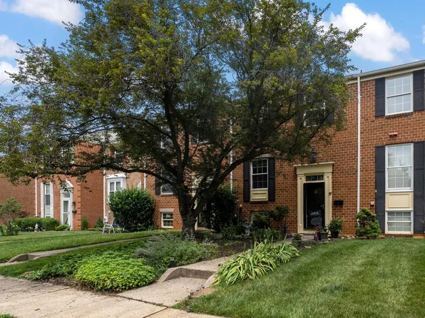 19 Crotona Ct, Lutherville Timonium, MD 21093