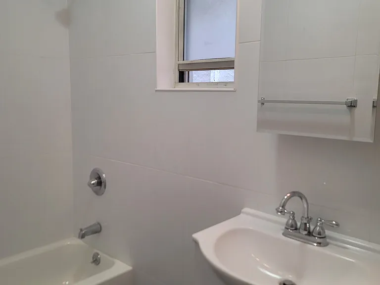 272 Sackett St #4L — Photo 10