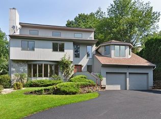 20 Willow Ln, Irvington, NY 10533