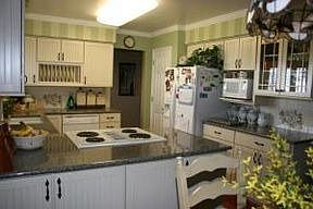 4th image of 20485 Ontario Ave