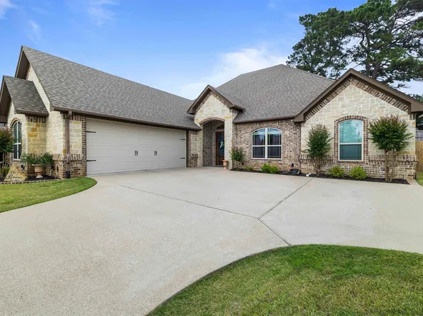 11255 Fox Trl, Flint, TX 75762