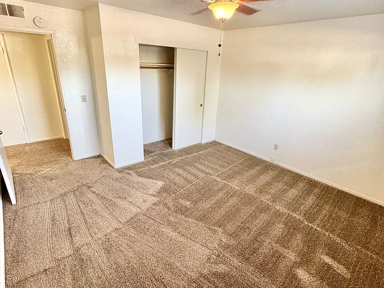 1136 W 1st St — Photo 12
