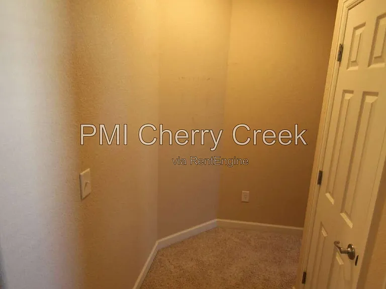 6385 S Xanadu Way — Photo 30
