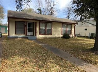 209 Graham Ave, Bonham, TX 75418