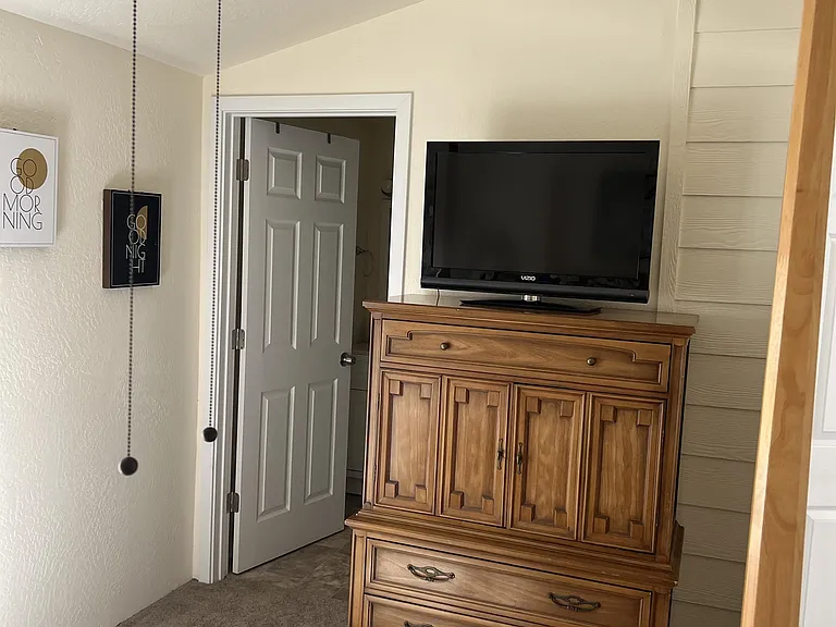 8401 Riverbanks Rd — Photo 16