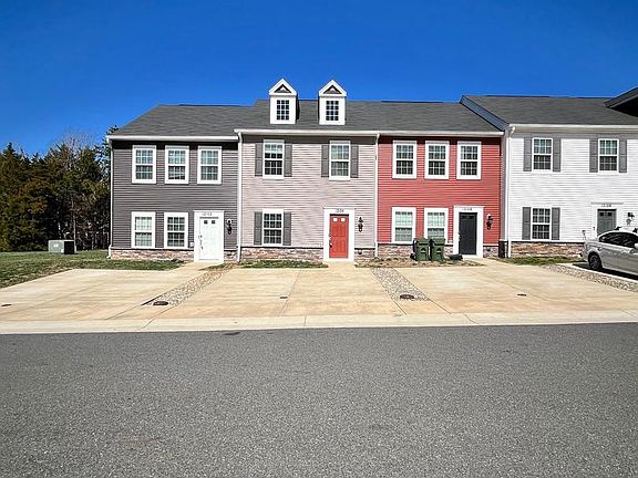 2nd image of 12104 Bowling Farm Ct