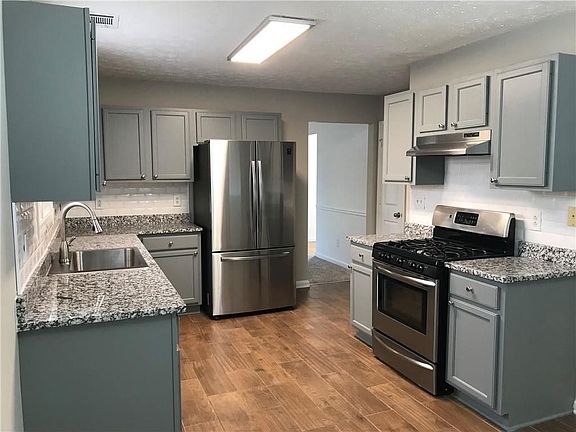2nd image of 2143 Gwinn Dr
