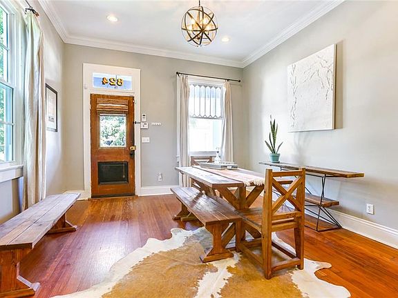 4th image of 822 Harmony St