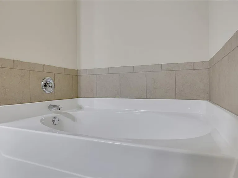 1300 Hopkins Dr — Photo 16