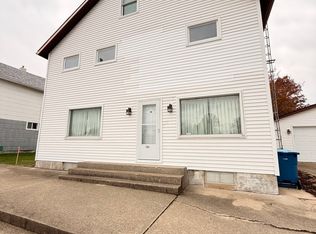 106 S Main St, Lostant, IL 61334