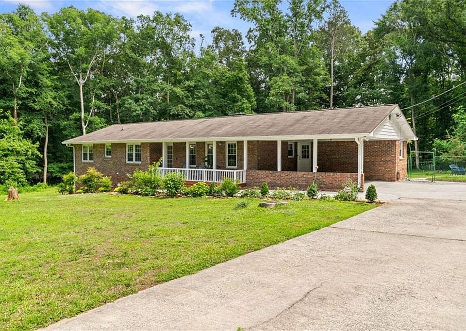 1st image of 3593 Patricia Rd