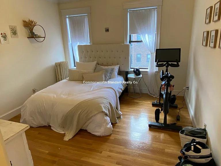 76 Quint Ave #1O — Photo 3