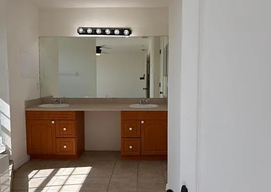 2734 Fan Palm Dr — Photo 14