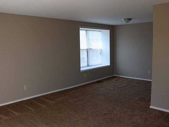 4th image of 5614 Troy Villa Blvd