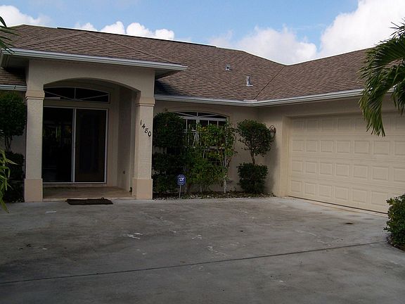 4th image of 1480 SE Bayharbor St