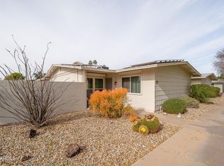 10539 W Palmeras Dr, Sun City, AZ 85373
