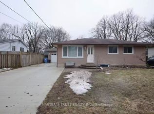 16 Hastings Blvd, Guelph, ON N1E4G4