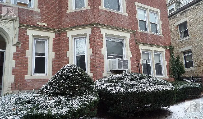 312 Tappan St #4 — Photo 2