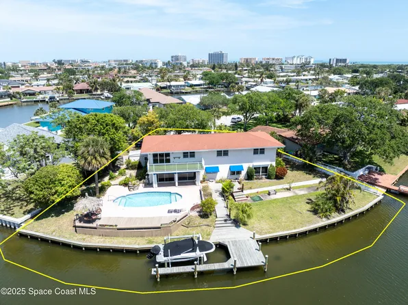 278 Antigua Dr, Cocoa Beach, FL 32931