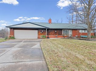 21225 Balfour St, Clinton Township, MI 48036