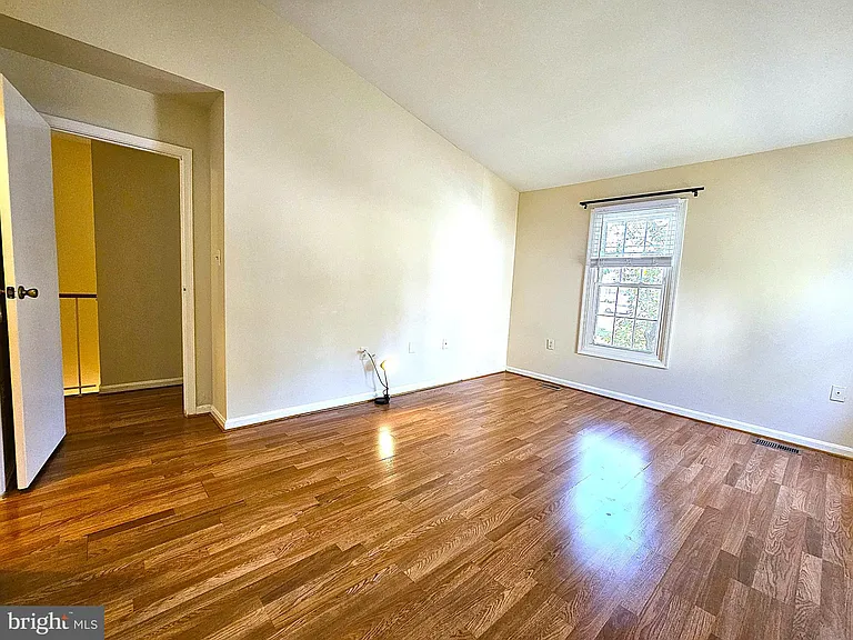7339 Rokeby Dr — Photo 24