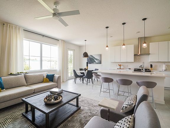 The Enclaves at Festival - Southport Interior Image 3