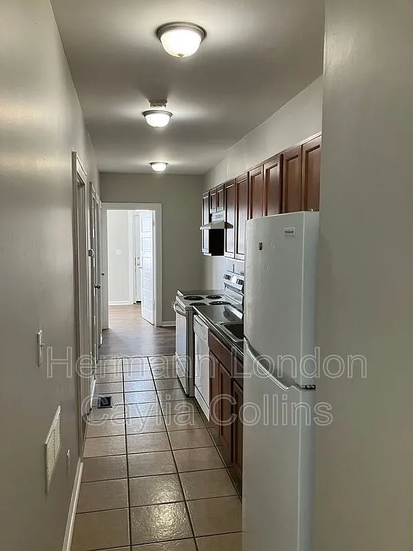 2 bed, 1.0 bath, 820 sqft, $875 — Photo 4